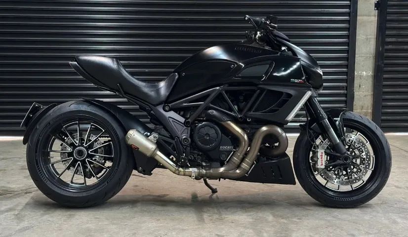 DUCATI DIAVEL DARK 2014 - Foto 4
