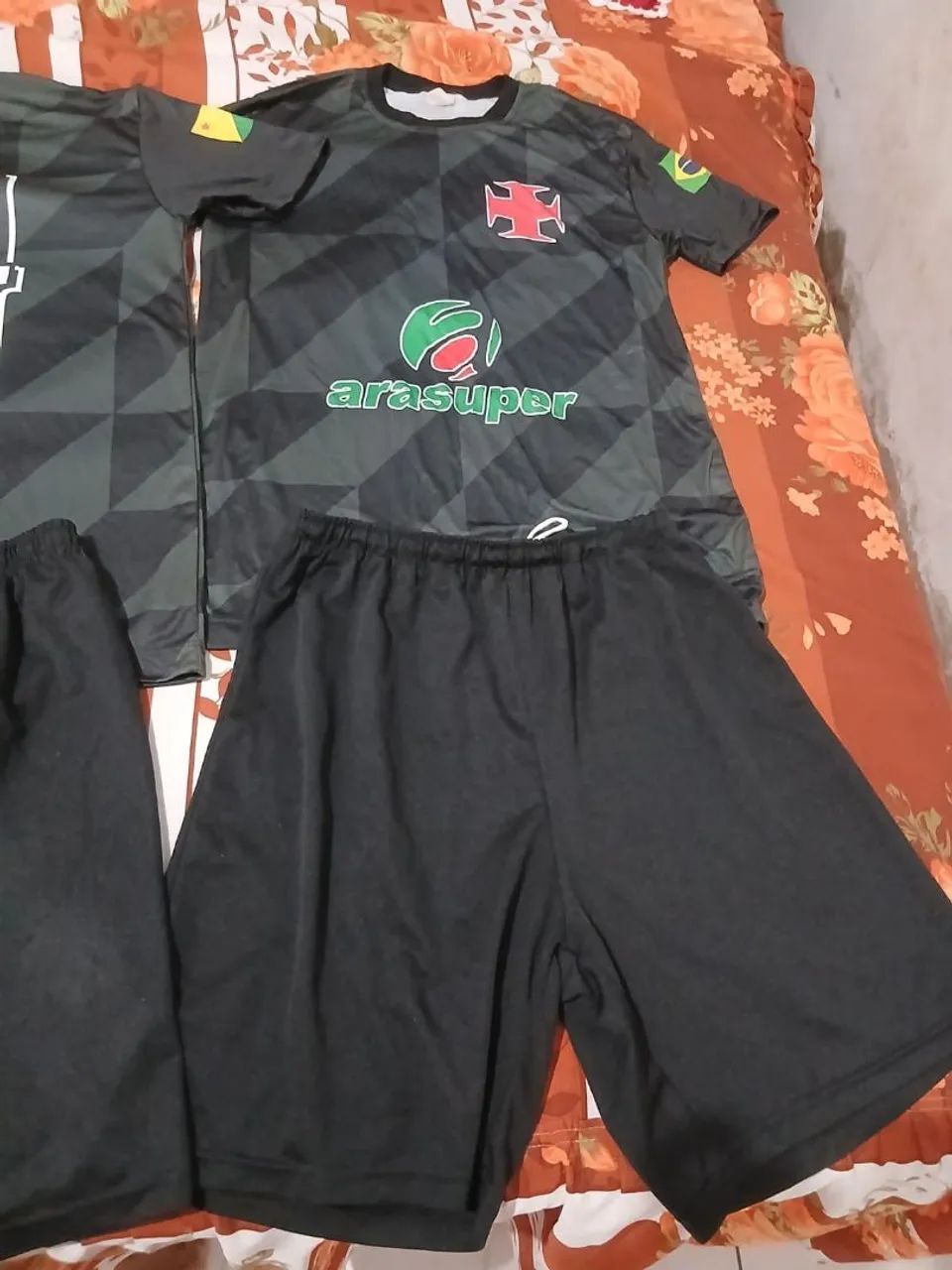 Uniforme do Vasco - 20 CAMISAS E 20 SHORTS