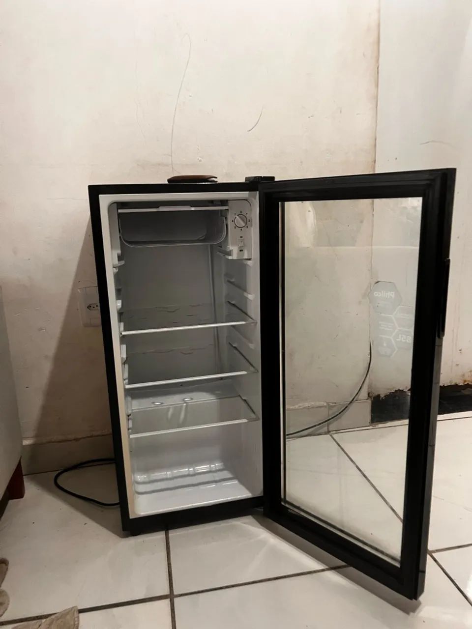 Frigobar Philco 85 L porta de vidro  - Foto 2
