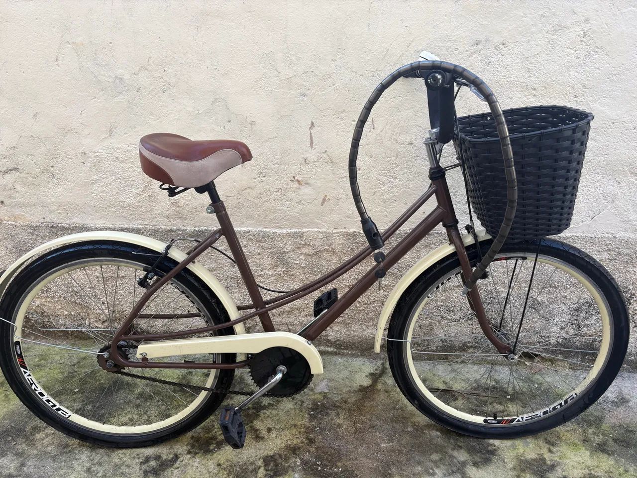 Bicicleta Retrô Aro 26 com Cesta - Excelente para Passeios - Foto 5