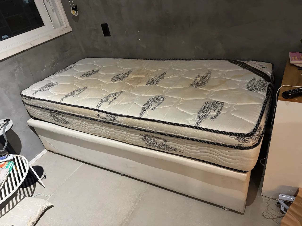 Cama Box baú e colchão solteiro Ortobom 
