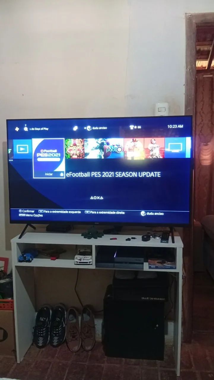 Ps4 com 2 controles  - Foto 2