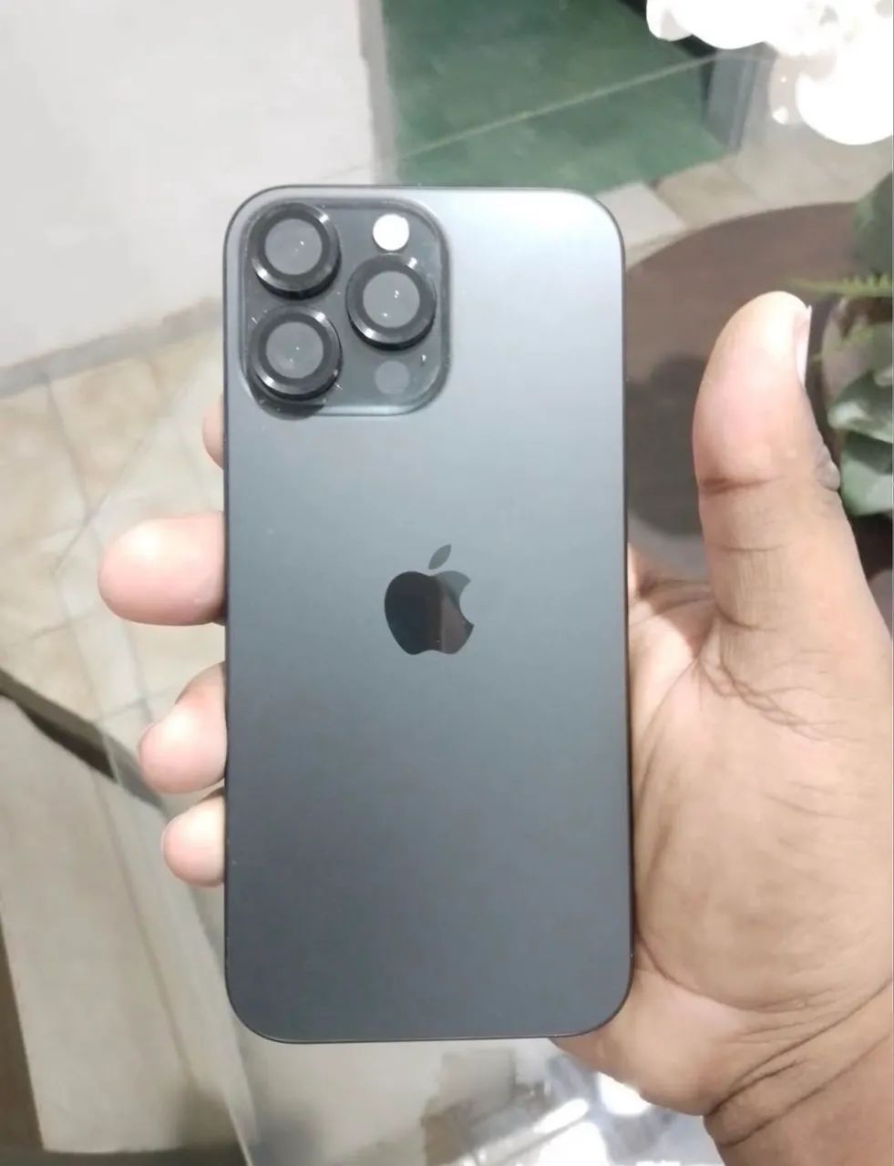 Iphone 16 pro max  - Foto 2