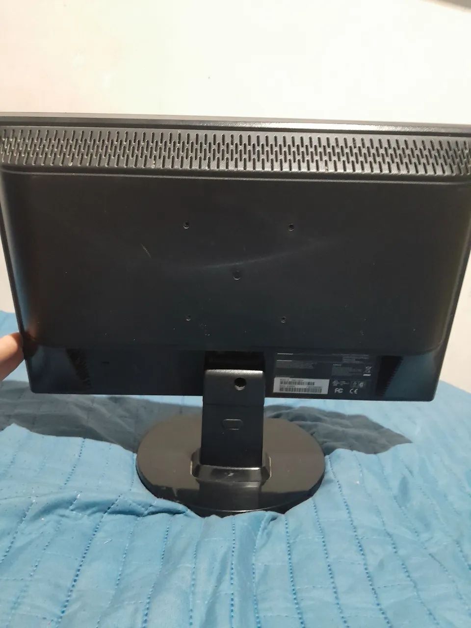 Monitor LCD PHILIPS 15,6 POLEGADAS  - Foto 2