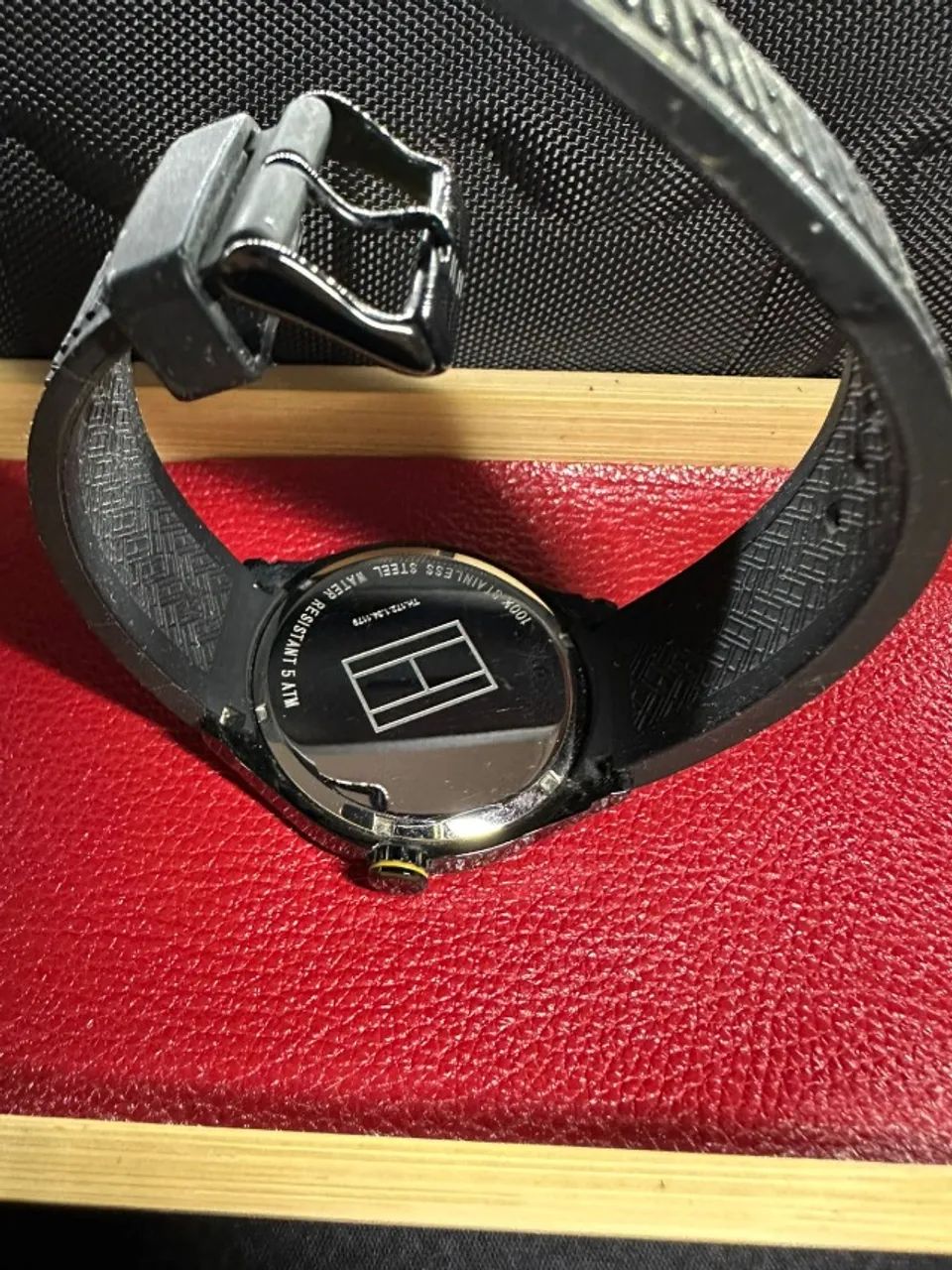 RELÓGIO TOMMY HILFIGER ALL BLACK - Foto 3