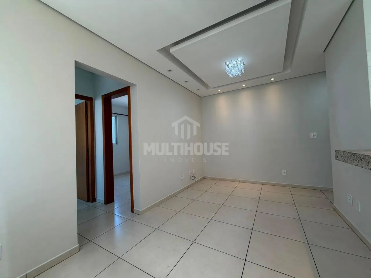 Apartamento 2 quartos com Elevador Vaga Coberta e Cozinha Planejada para Aluguel - Foto 2