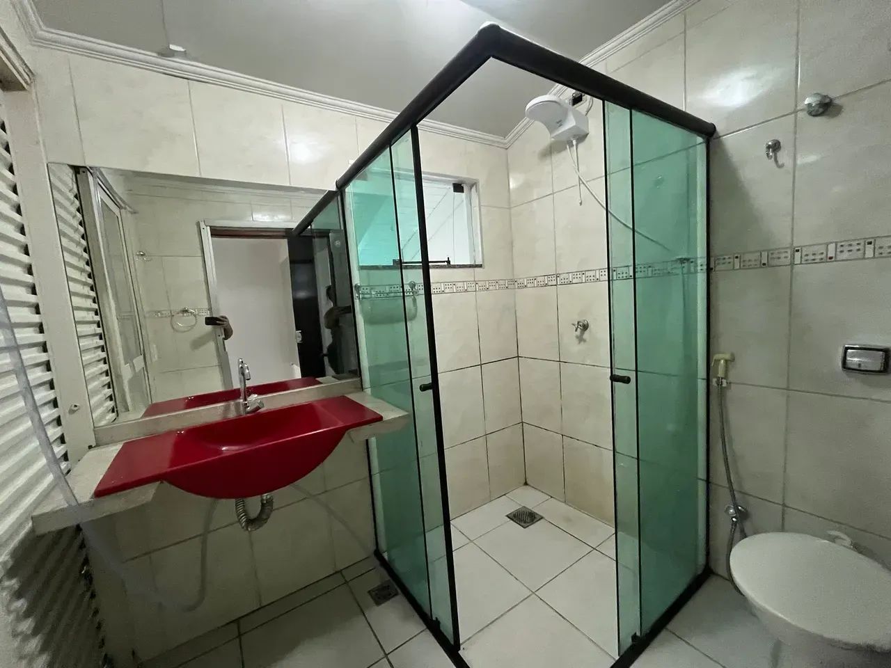 sala para locacao incluso agua, luz e IPTU - Foto 2