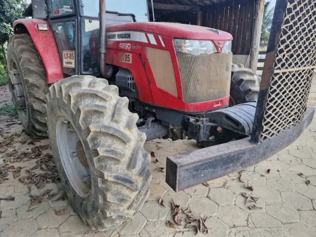 Trator Massey Ferguson - Foto 4