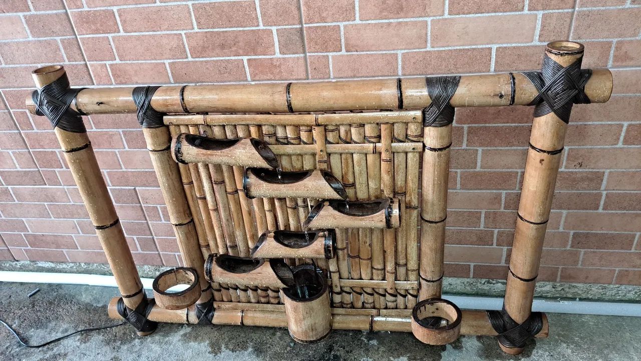 Fonte de bambu artesanal e relógio de parede  - Foto 4
