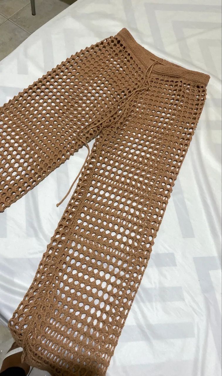 Calça de crochê praiana 