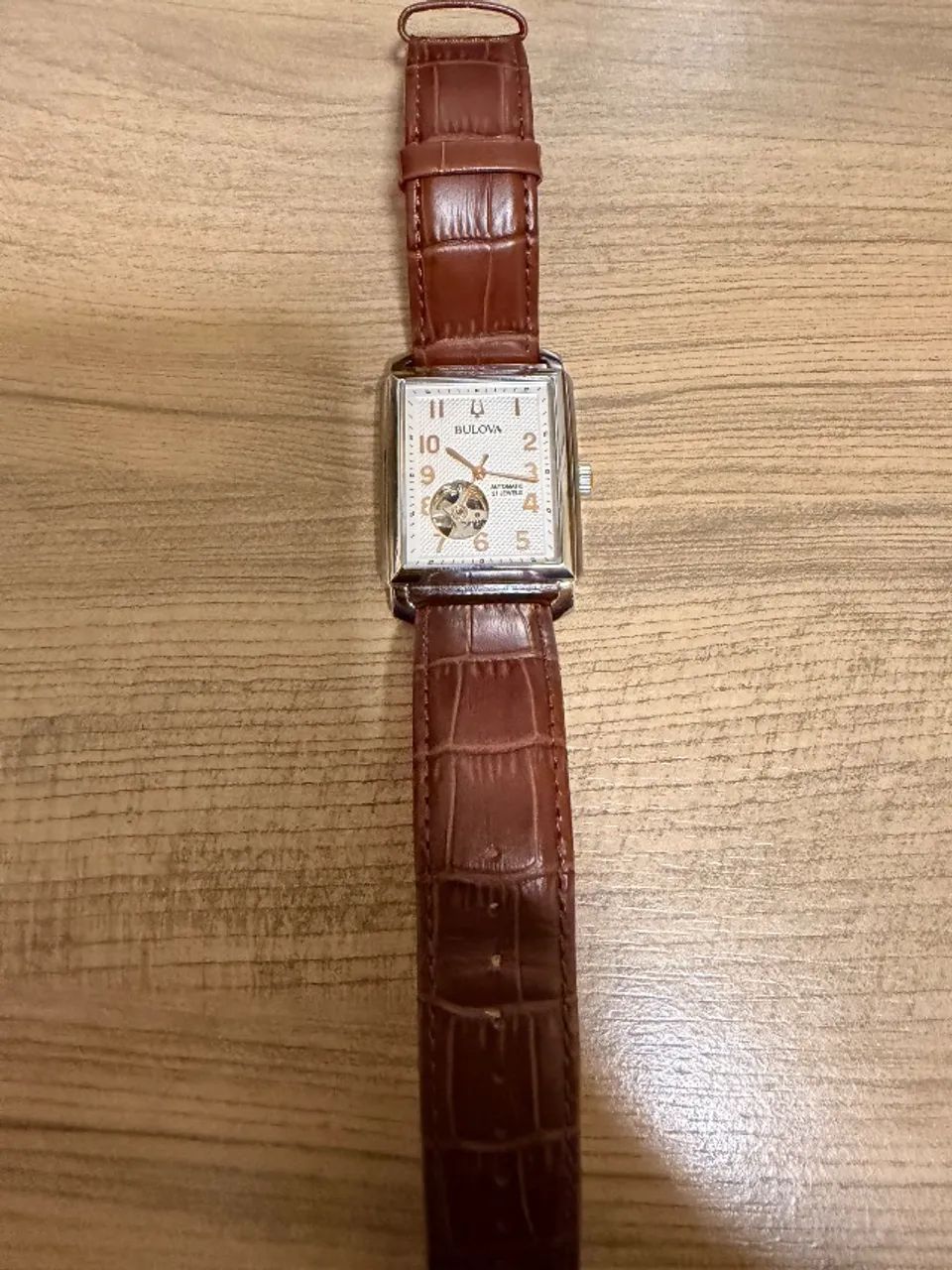 Relógio Bulova Sutton 96A268. - Foto 2