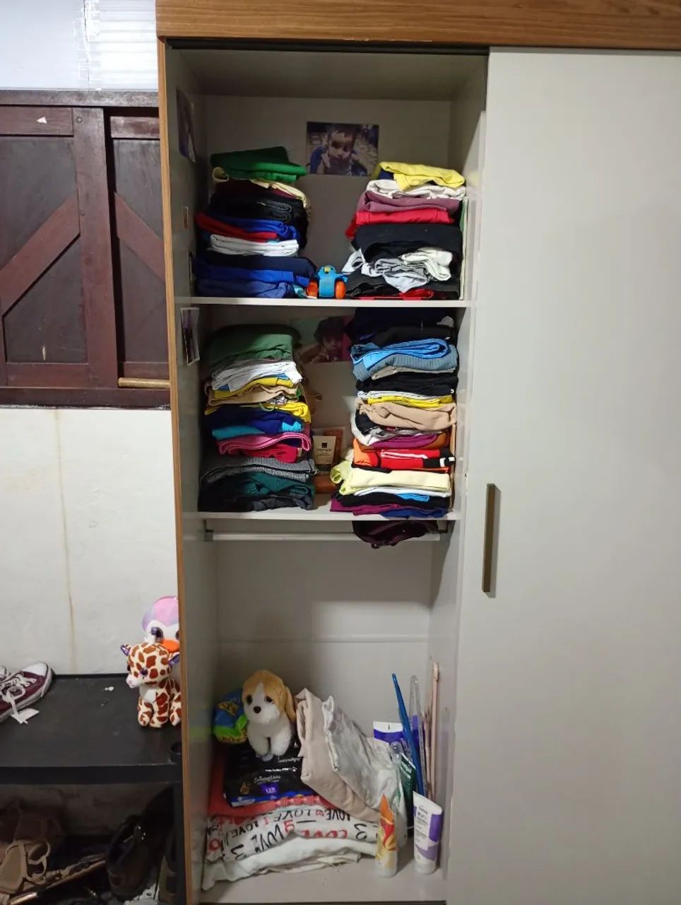 Vendo Guarda-Roupas de Solteiro - Foto 2