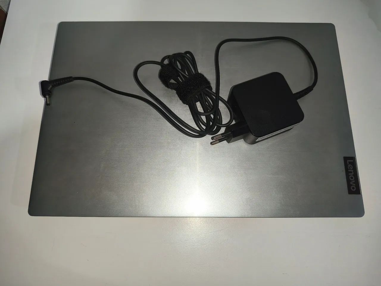Notebook Lenovo usado  - Foto 4