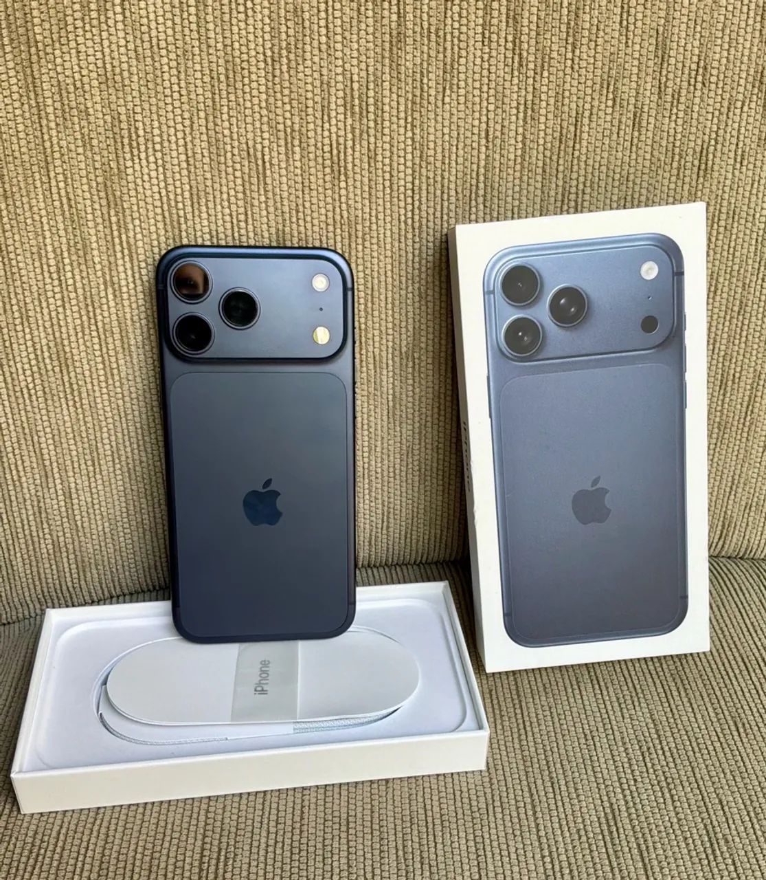 iPhone 17 Pro Max 256 GB Azul-profundo | Bateria 100% | Impecável