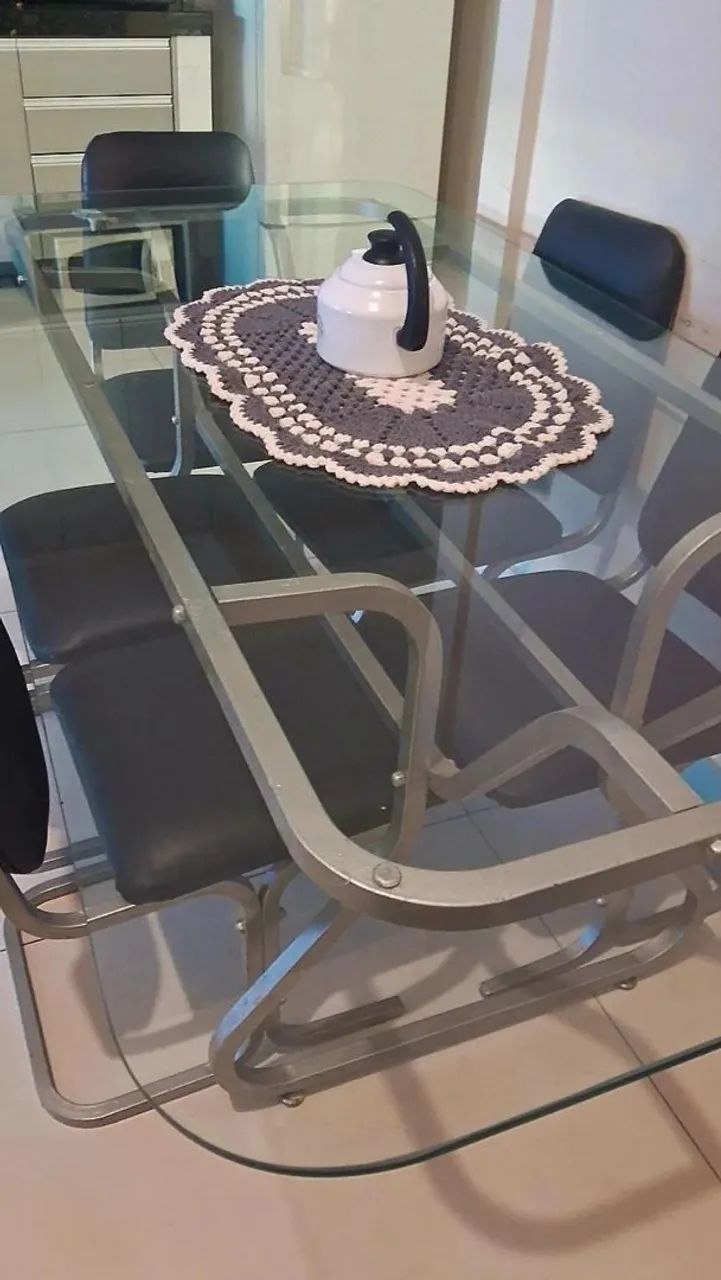 mesa com blindex de 6ml com armação em aço. - Foto 2