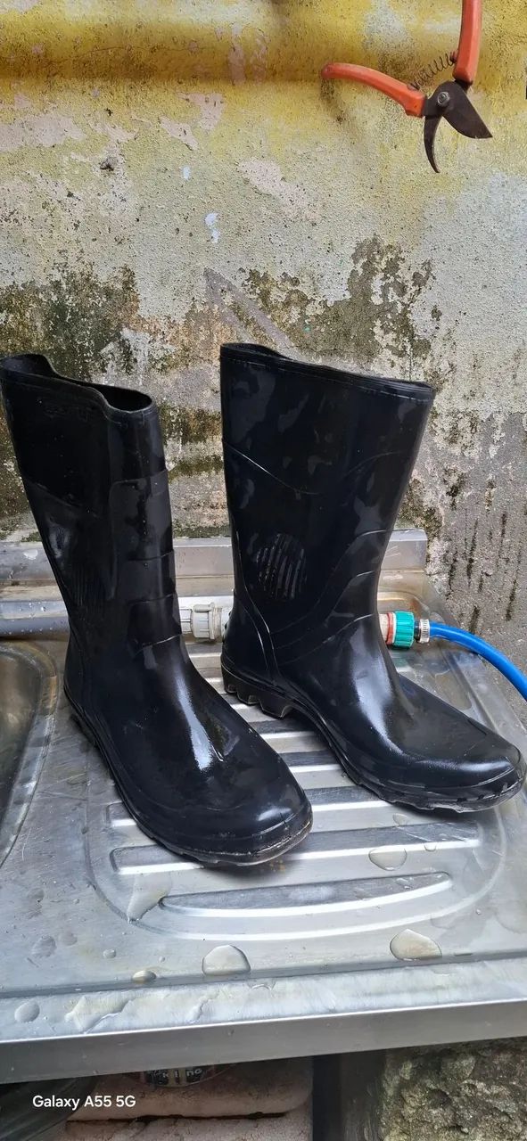 Bota pega forte de borracha  - Foto 4