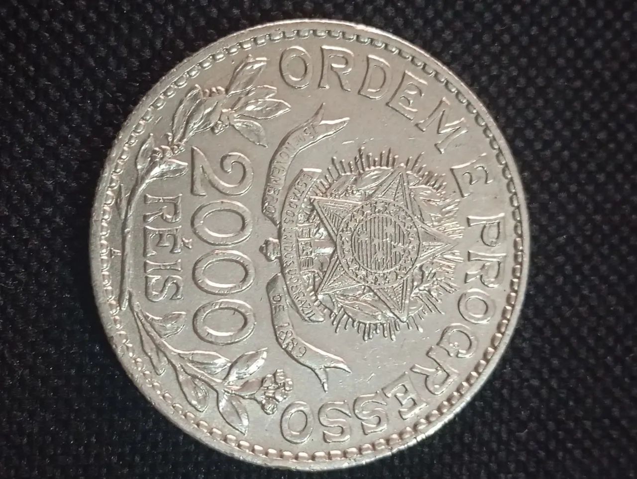 Moeda de Prata de 2000 Réis 1913 - Foto 2