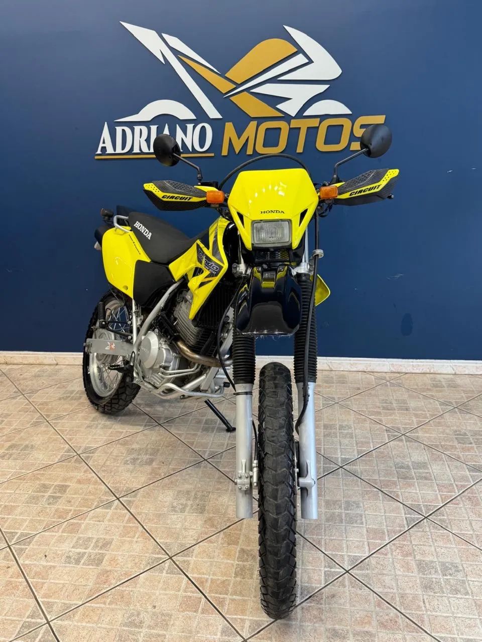 XR TORNADO 250cc 2008 - Foto 5