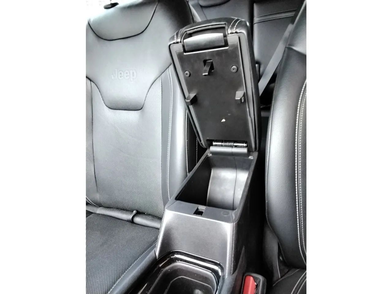 Jeep Compass LONG. T270 1.3 TB 4x2 Flex Aut., foto 10 de 15