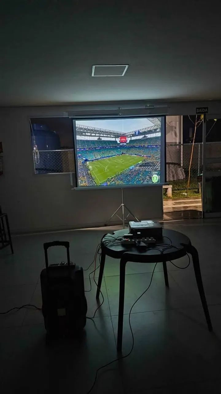 LOCAÇÃO DE PROJETOR E TELA - Foto 3