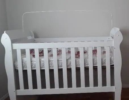 Berço com poucos meses de uso - Foto 2