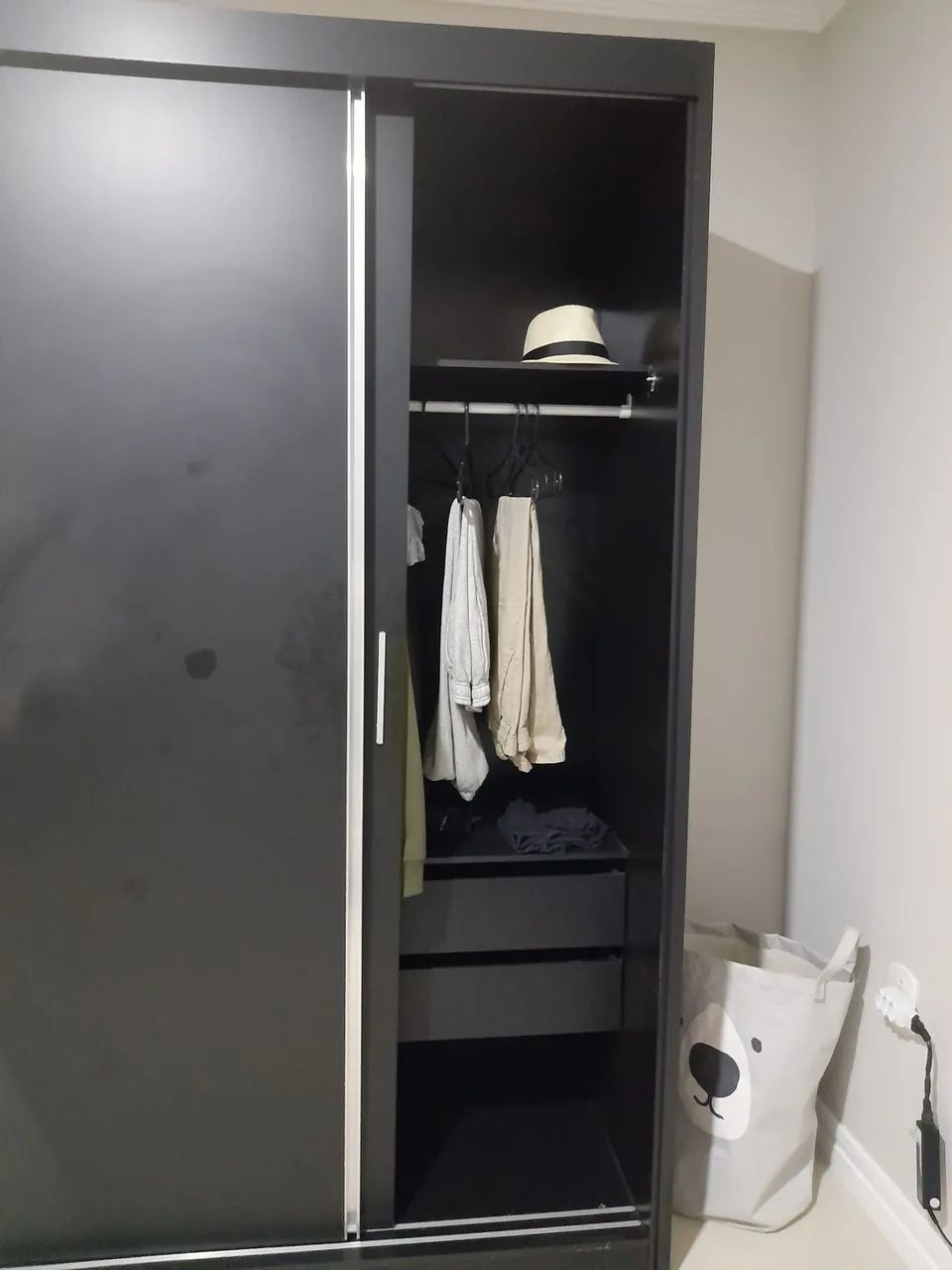 Guarda roupa preto - Foto 2