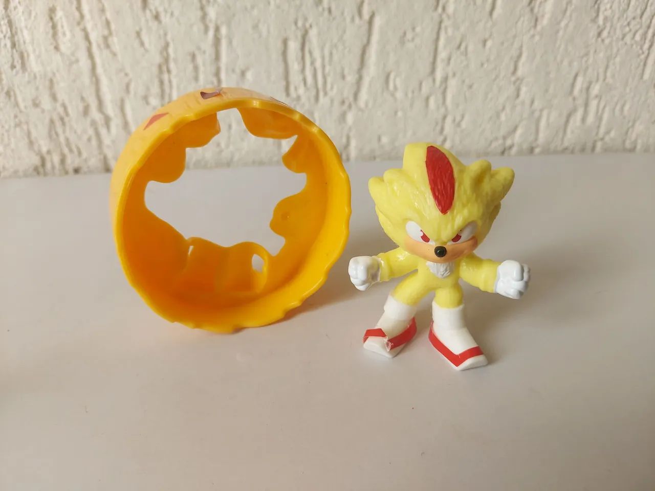 Boneco Super Shadow - Coleção Sonic 3 Filme (McDonald's 2024)