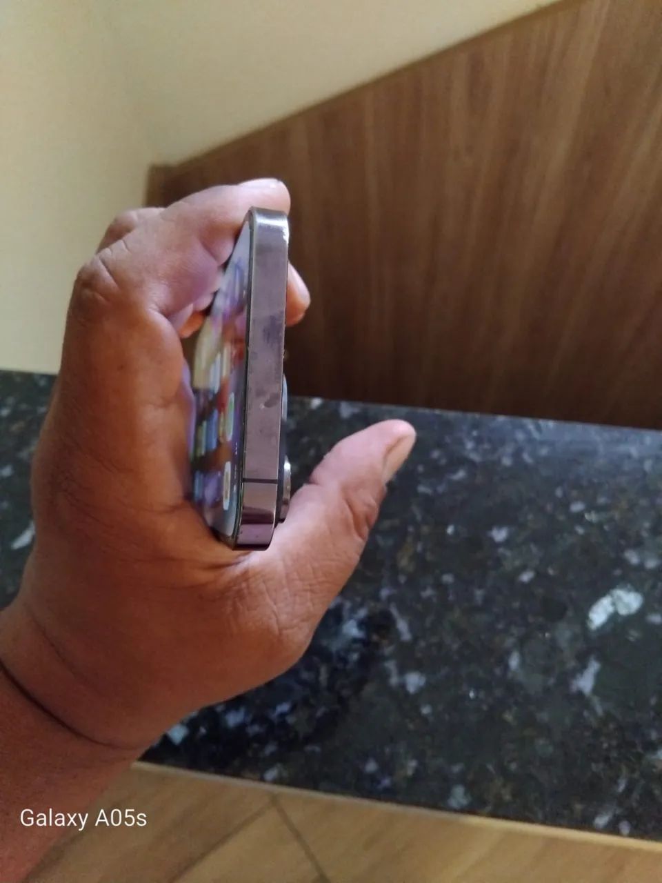Vendo um iPhone 14 Pro Max 128 g roxo - Foto 3