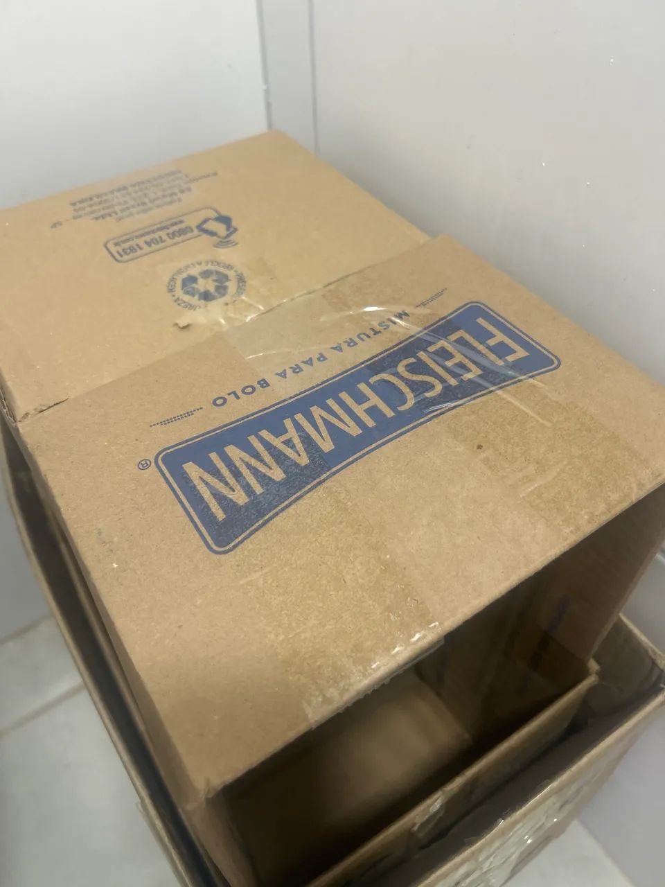 Caixa de papelão 