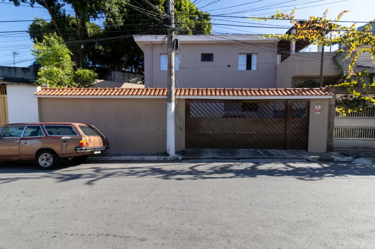 Sobrado para venda em Vila Carbone com 3 quartos, 189m²