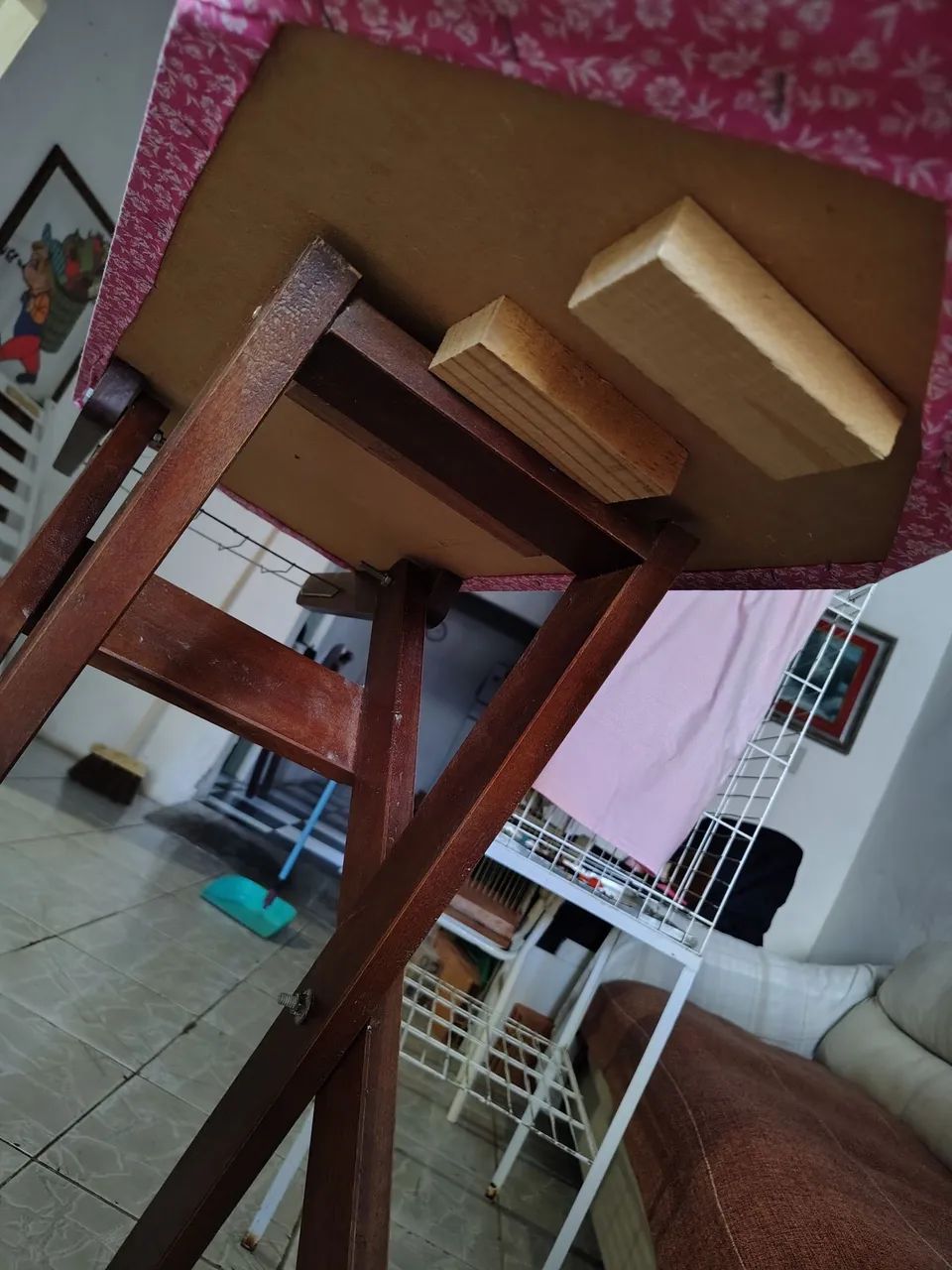 Tábua de passar roupa - Foto 3