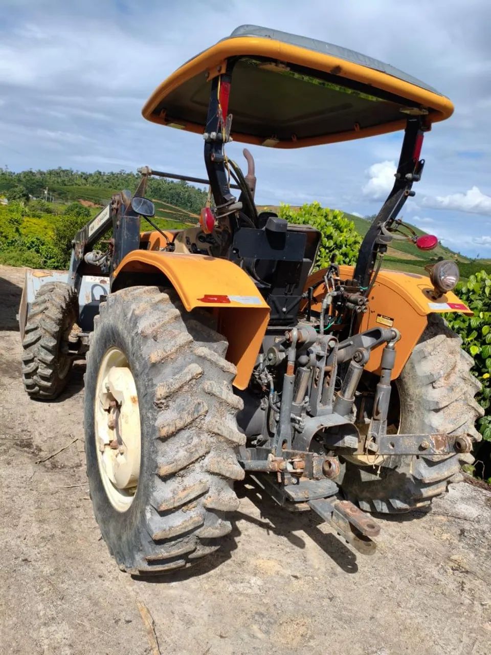 TRATOR VALTRA A750 - Foto 4