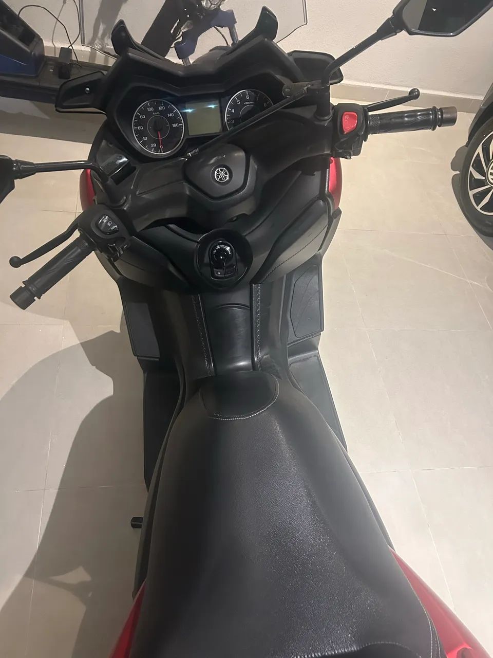 Xmax 250 - Foto 2