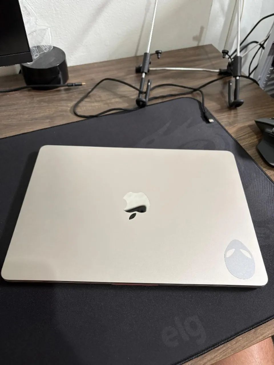 MacBook Air M2 Starlight - 8GB RAM / 256GB SSD - Apple M2