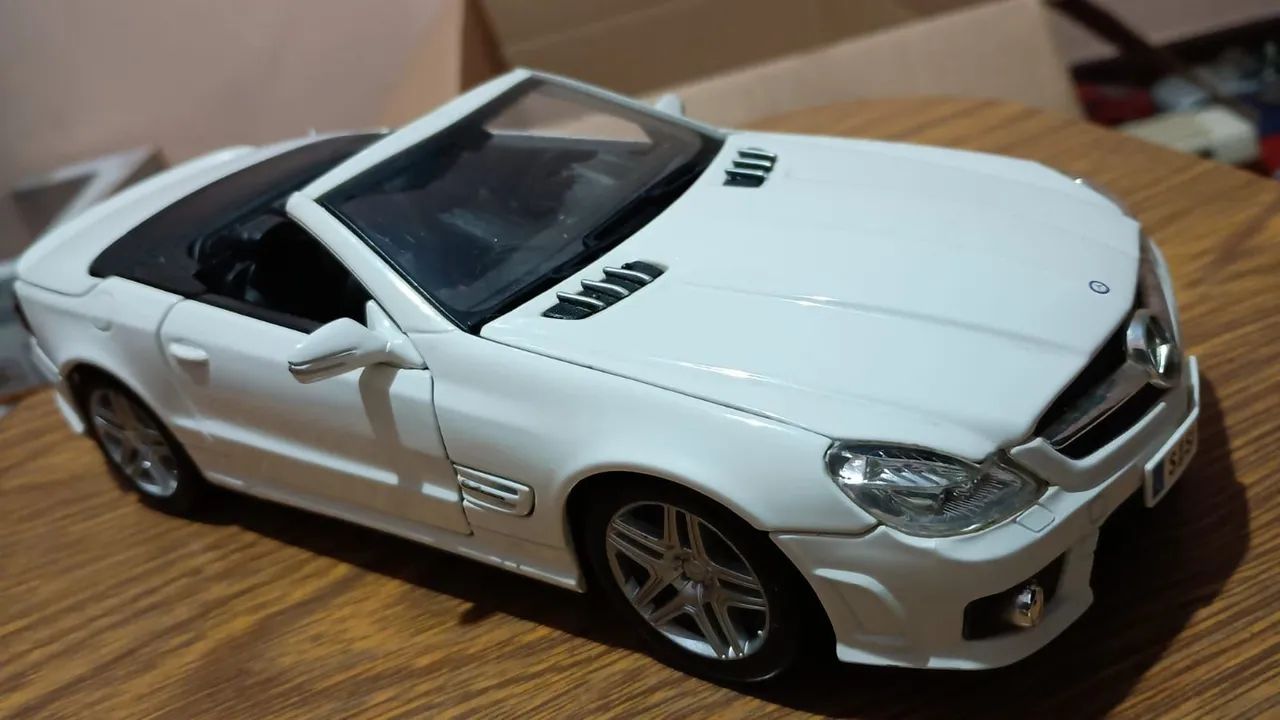 自動車 Mercedes-Benz SL 63 AMG 1/18 Mercedes Benz SL 63 AMG 2009 Branco 1:18 colecionáveis - Hobbies e
