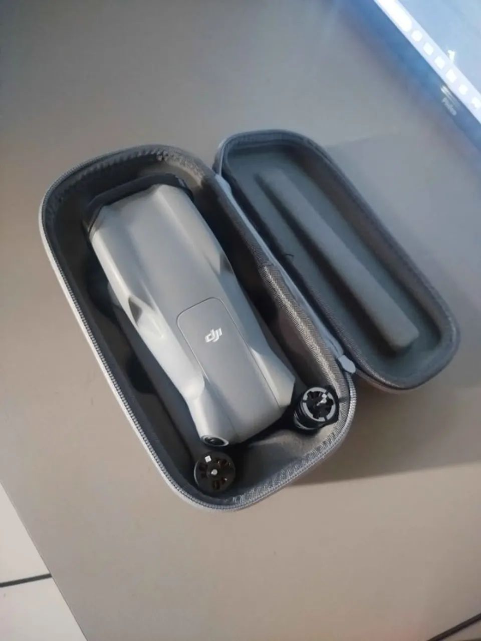 Drone DJI Air 3 - Foto 4