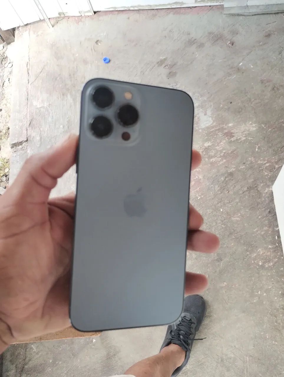 Vendo lindo iPhone 13 pro Max.   - Foto 4