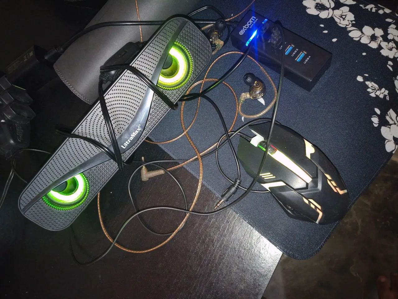 MESA,FONE KZ EDX, EXTRATOR,MOUSE E PAD SOM E HUB USB - Foto 4
