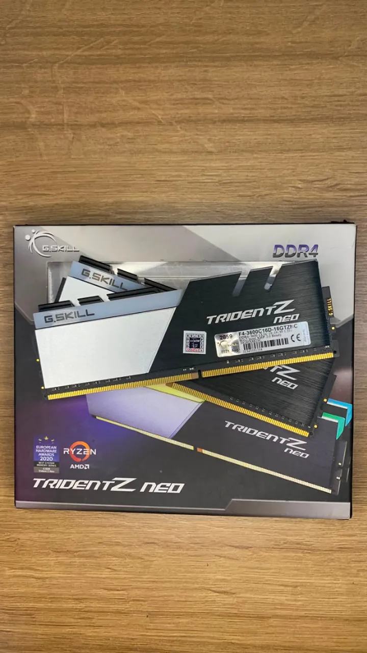 32GB (4X8GB) TRIDENT Z GSKILLS RGB 3600MHZ - Memória RAM - Jardim