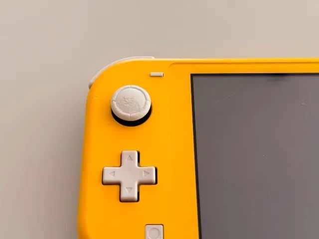 Nintendo Switch Lite Amarelo (usado) - Foto 3