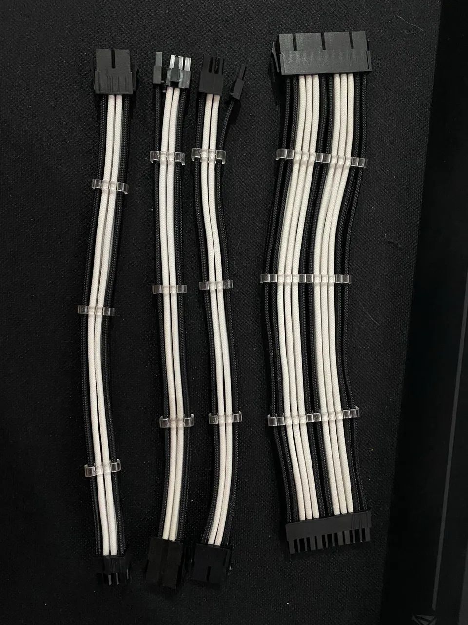 Cabos Sleeved Preto e Branco  - Foto 3