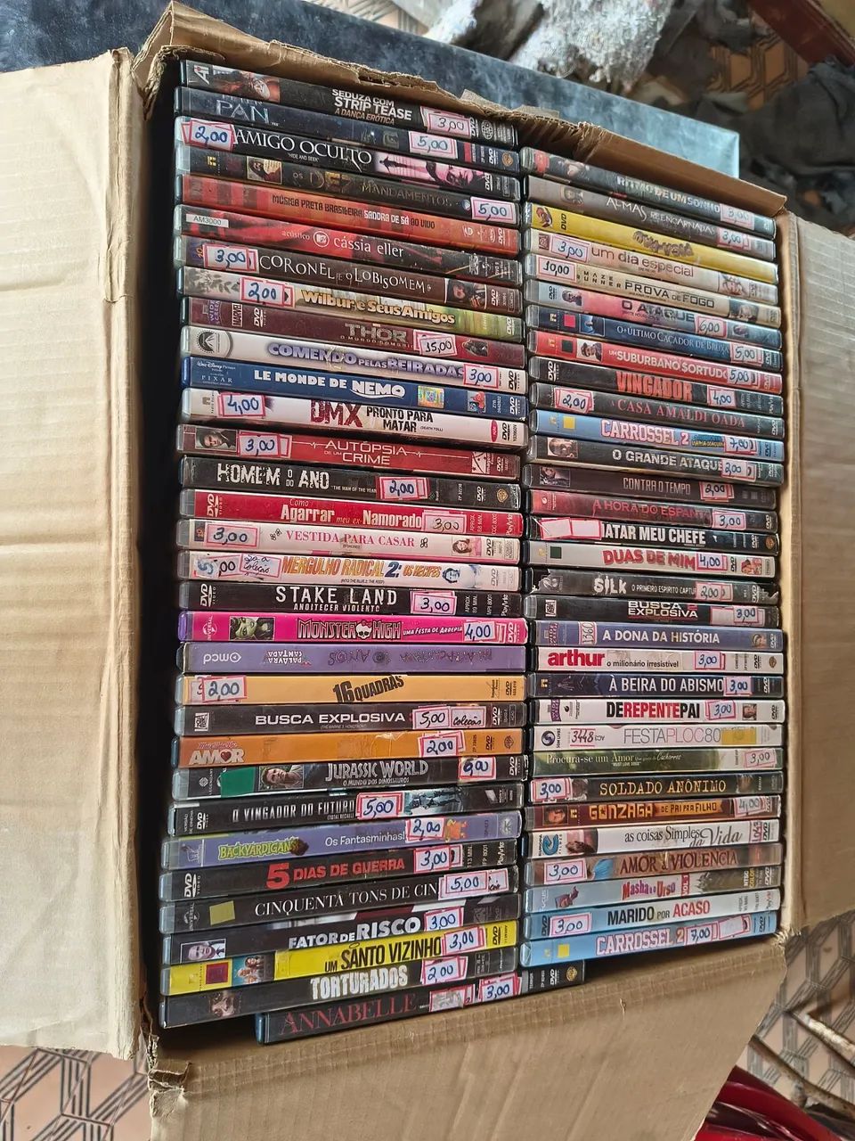 Lote de 120 DVDs - Foto 2