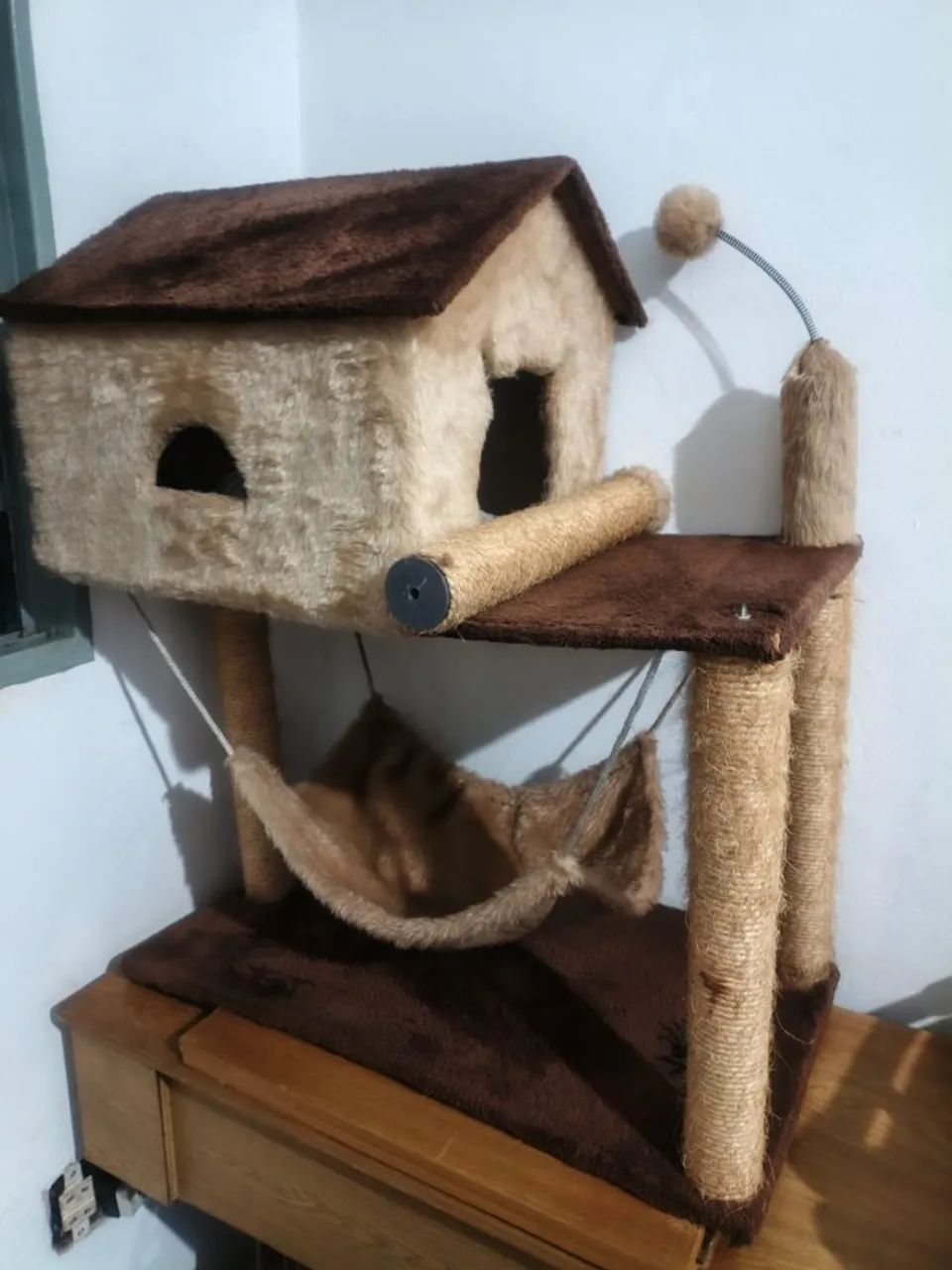Casinha Arranhadora para gatos e outros bichanos 