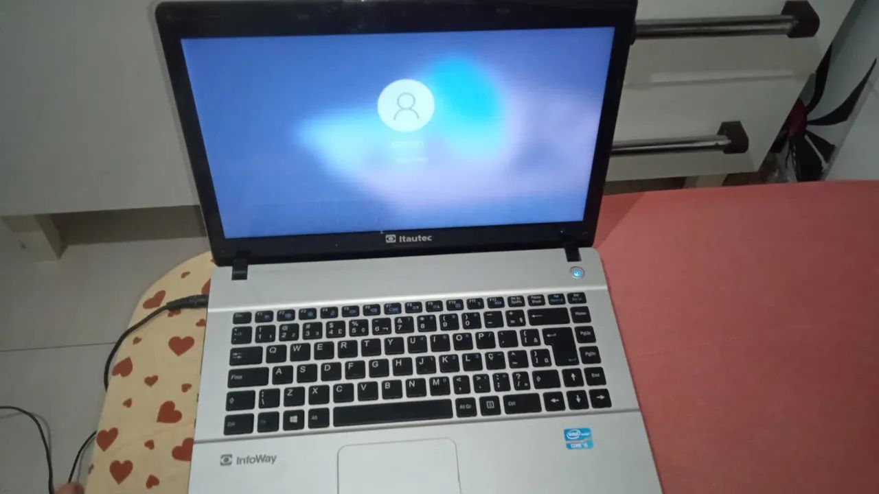Notebook i5 - Foto 2