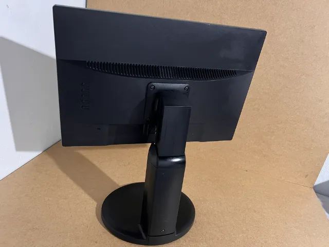 Monitor LED Tomate 19" HDMI VGA com Base Articulada Pivot + Fonte e Cabo HDMI - Foto 4