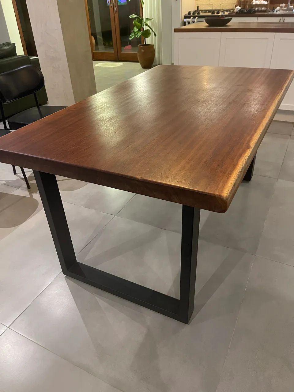 Mesa madeira maciça 