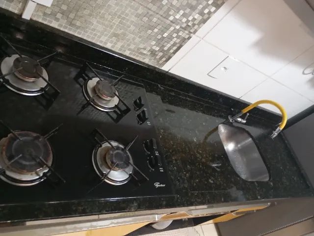 Pedra de pia com Cooktop 4 bocas - Foto 2