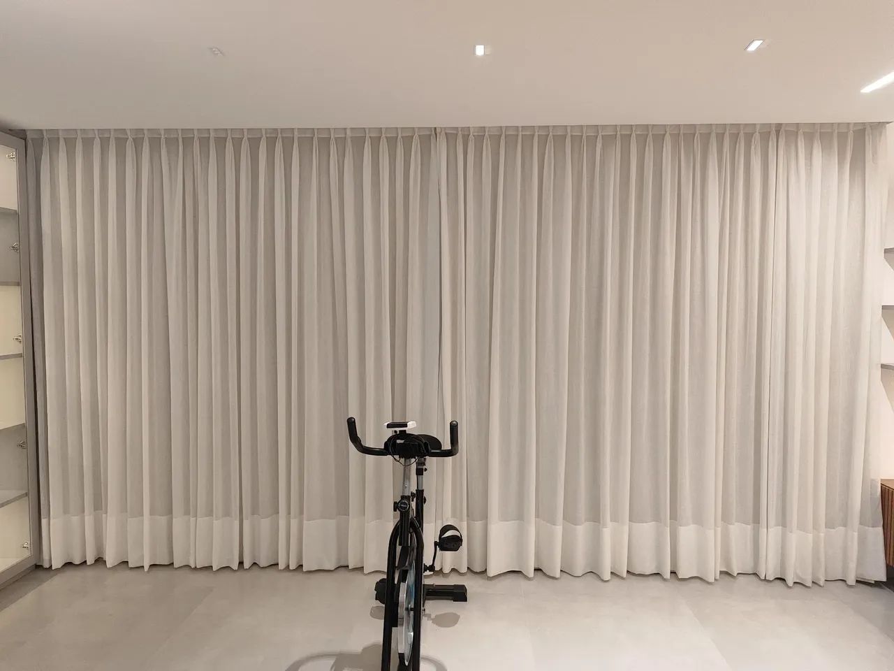 Cortinas e papéis de parede  - Foto 3