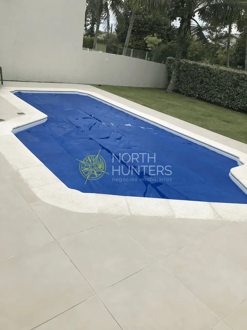 Casa com 3 dormitórios para locação anual, com piscina aquecida - Daniela - Florianópolis/ - Foto 2