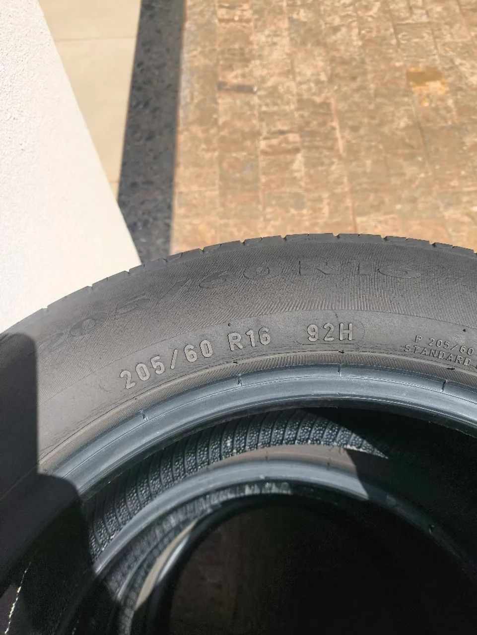 Pneus aro 16 medida 205/60R16 - Foto 3